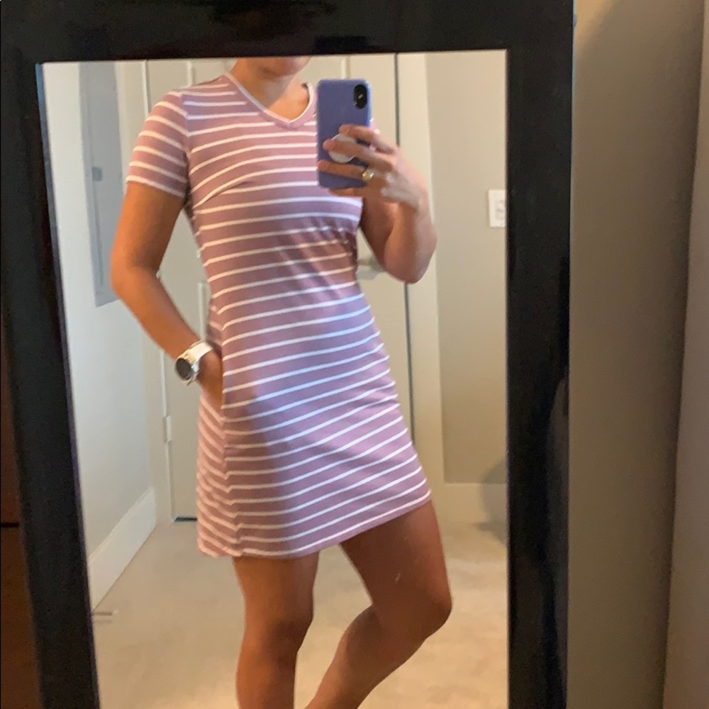 Set of 32 Degrees Ladies Dresses, size XS